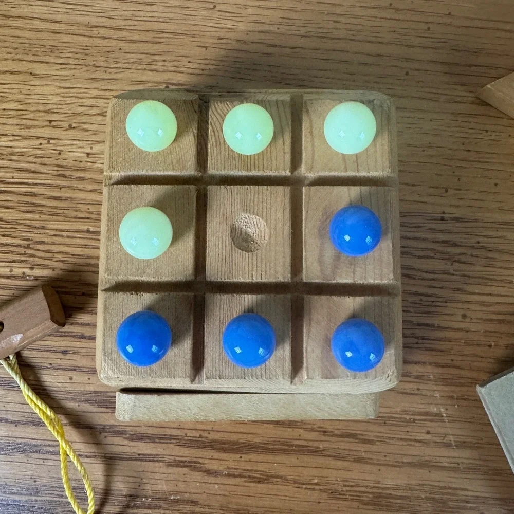 Vintage Wooden Toy Bundle Jacobs Ladder Magic Wallet Peg Game Tic‎ Tac Toe Lot